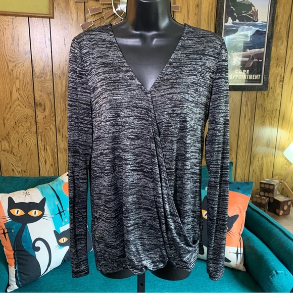 GAP V-Neck Draped Long Sleeve Top - Picture 1 of 8